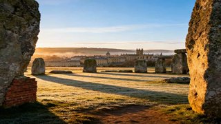 From Brighton: Stonehenge and Bath Full-Day Trip