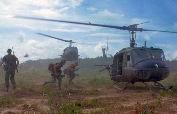 Helicópteros UH-1D en Vietnam, 1966