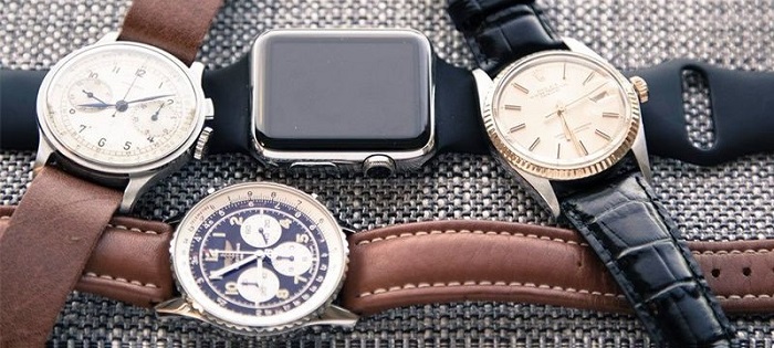 Apple-Watch-vs-Swiss-Watch.jpg