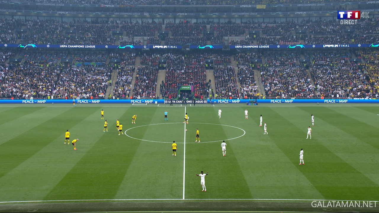[Image: 06-01-20-30-01-FR-TF1-4-K-UHD-Borussia-D...15-851.jpg]
