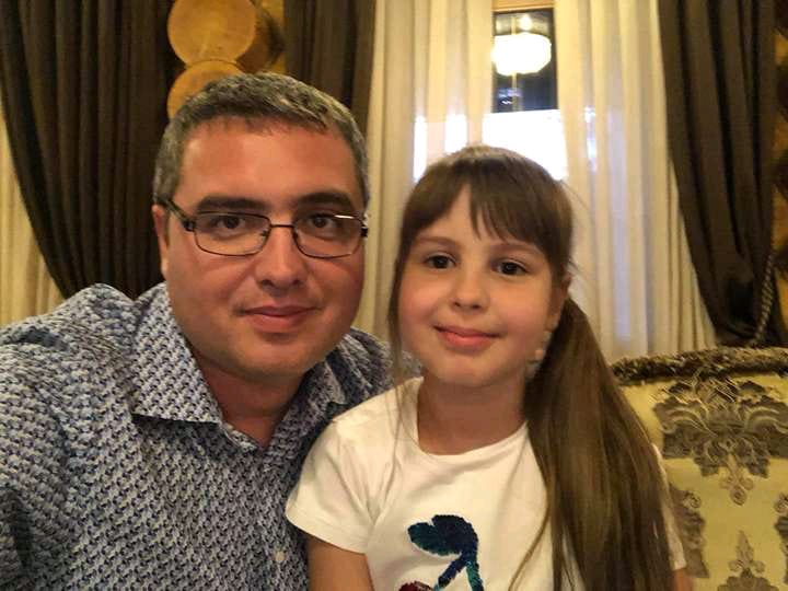 EB9685E8-16BC-4284-AF70-01F50414ADA7