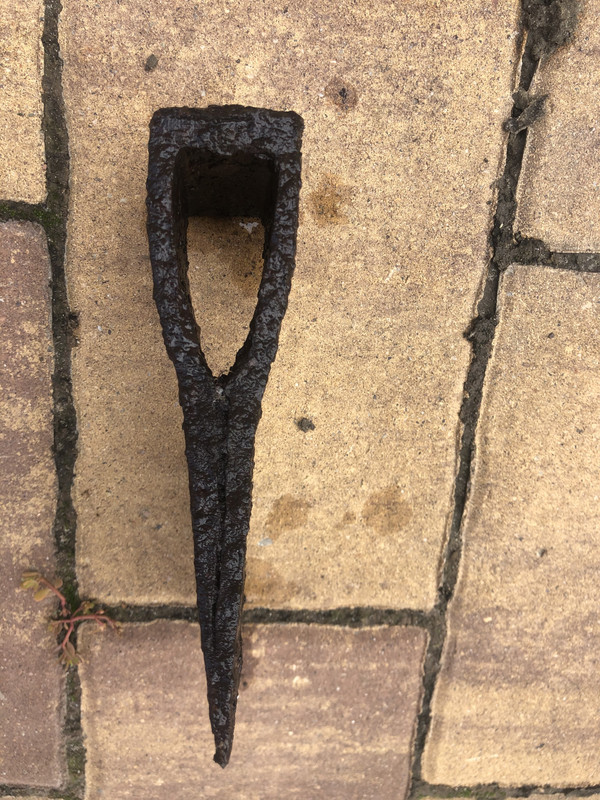 E0DA99CA-150C-41E1-8246-90404570C693