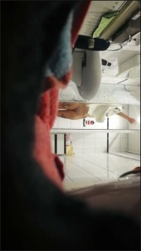 [Image: Voyeur14395120219.jpg]