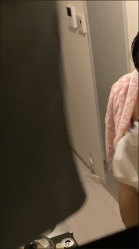 [Image: Voyeur15945083817.jpg]