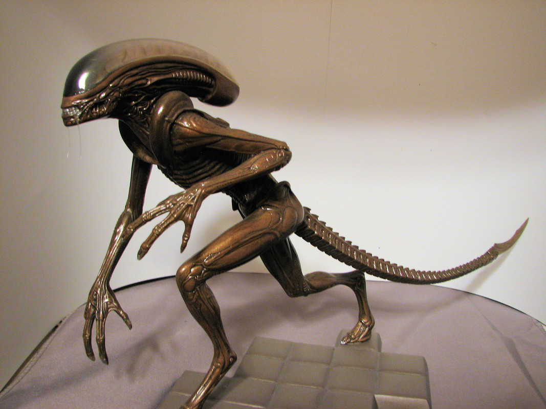 Halcyon Alien 3 FineScale Modeler Essential magazine for scale