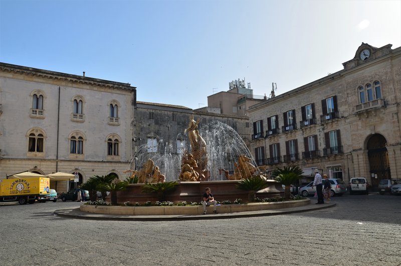 SIRACUSA-26-4-2019 - Italia y sus pueblos-2018/2019/2023 (89)