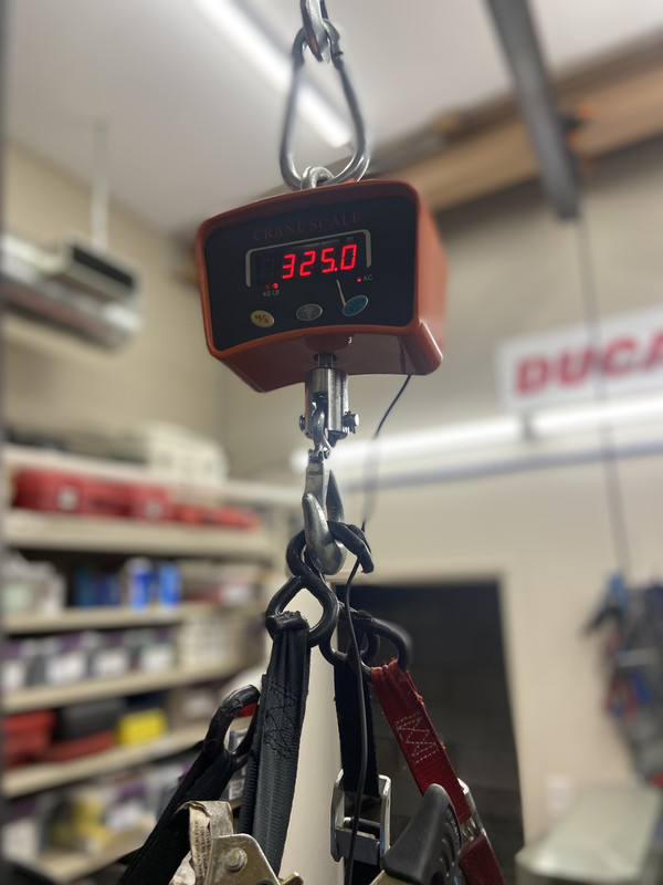 D121CD43-45F2-41E4-BF85-5677D392D8FE