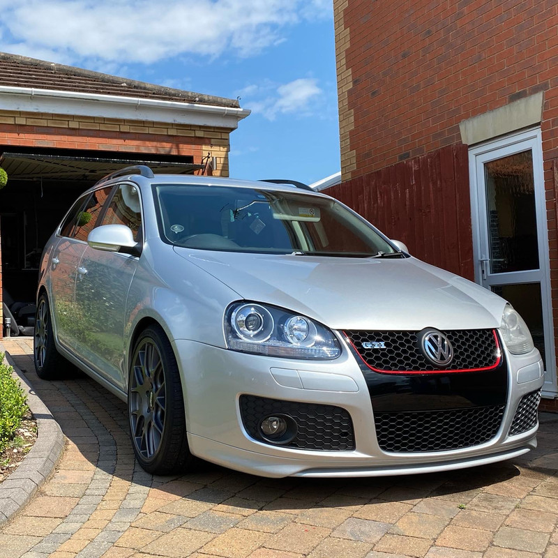 17B5FFBE-D9A0-43E8-A7F2-BDA991C93488