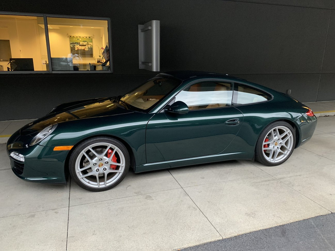 racing-green-997.jpg