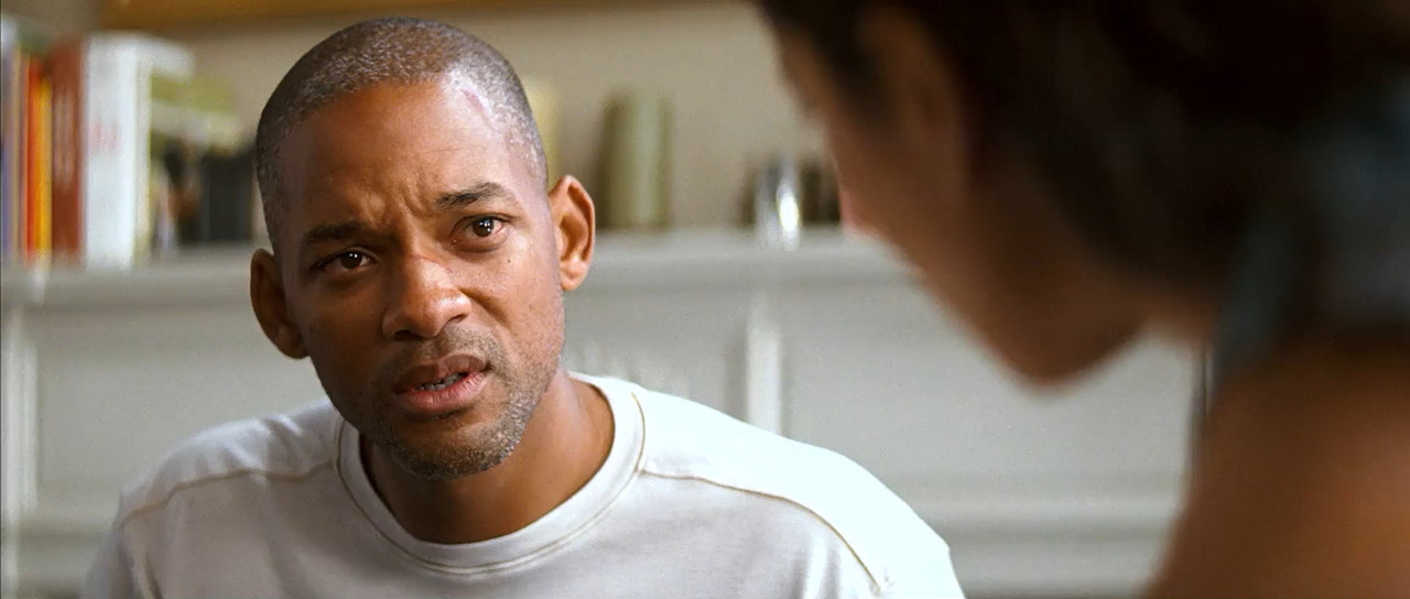 I Am Legend 2007 BluRay [Hindi + Tamil + Telugu + English] 480p 720p ESub Screenshot