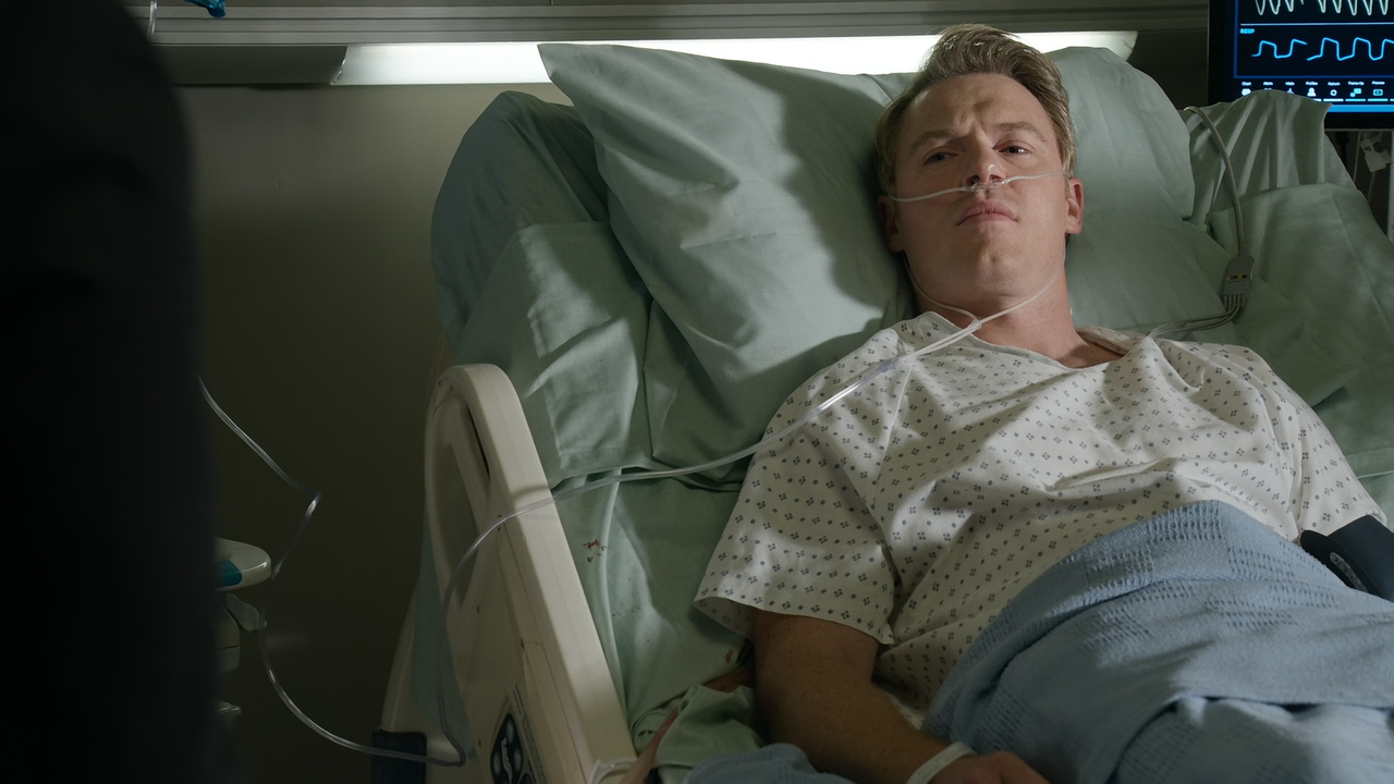 The.Blacklist.S09E07.Between.Sleep.and.Awake.1080p.10bit.AMZN.WEB-DL.DDP5.1.HEVC-Vyndros.mkv_snapsho