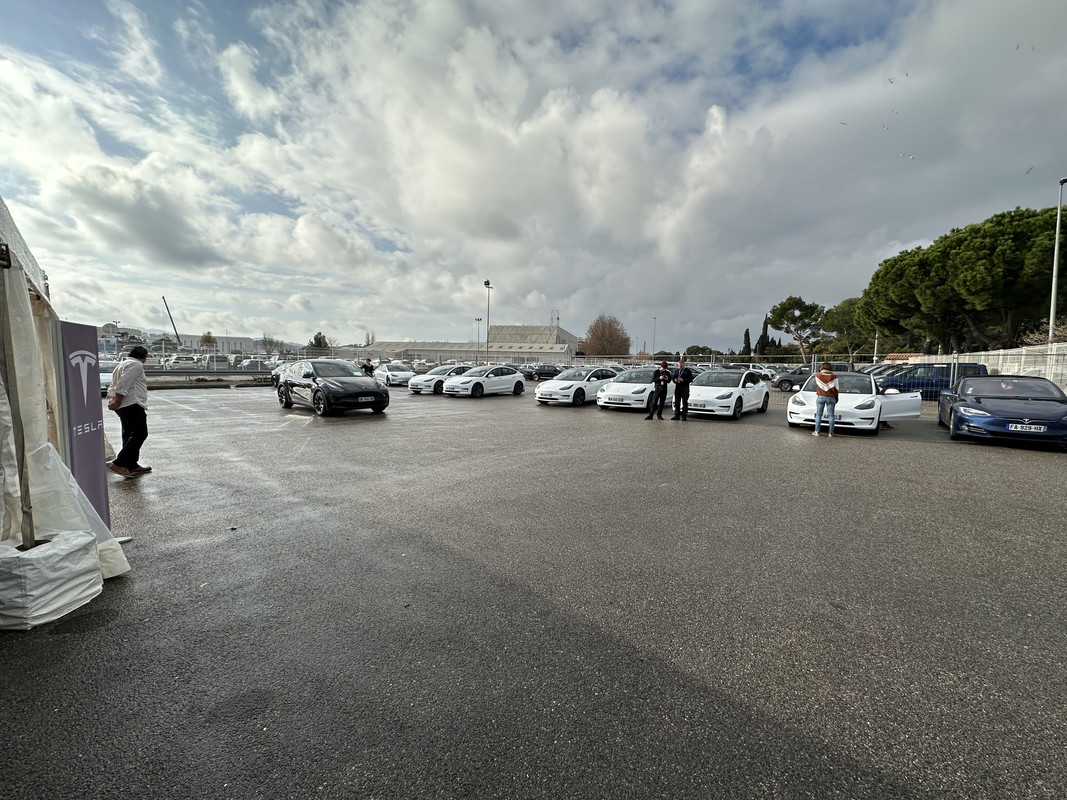 4FBE8E08-960B-42BB-B144-21D185C08E79