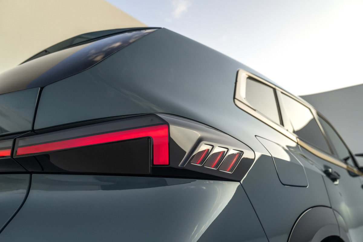 P90478603_highRes_the-first-ever-bmw-x