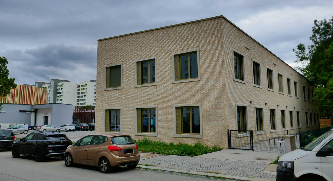 Bild: https://i.postimg.cc/MG7cb2DY/P1370289.jpg