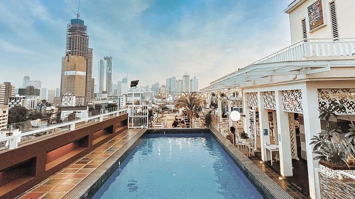 101 Urban Jakarta Thamrin, rekomendasi tempat stacation di Jakarta Pusat yang mengusung konsep one stop entertainment experience.