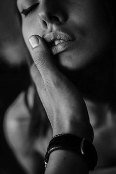 a53bae993237009e3c72c9b1aae3055c-b-w-photos-erotic-photography