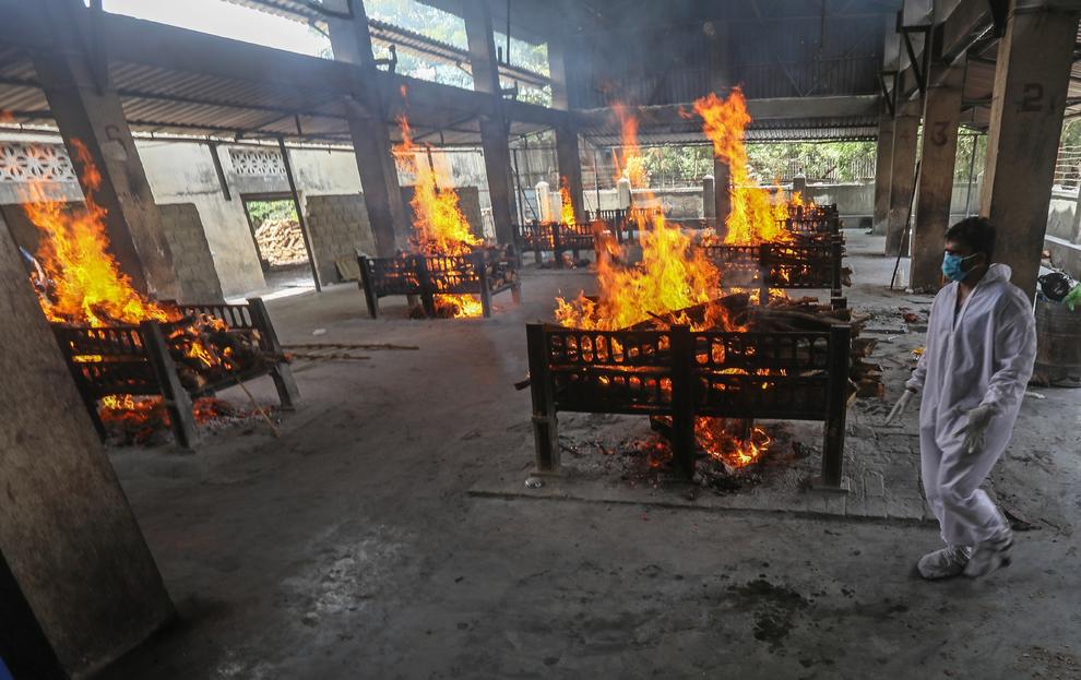 Incendio en hospital COVID-19 en India deja 10 muertos