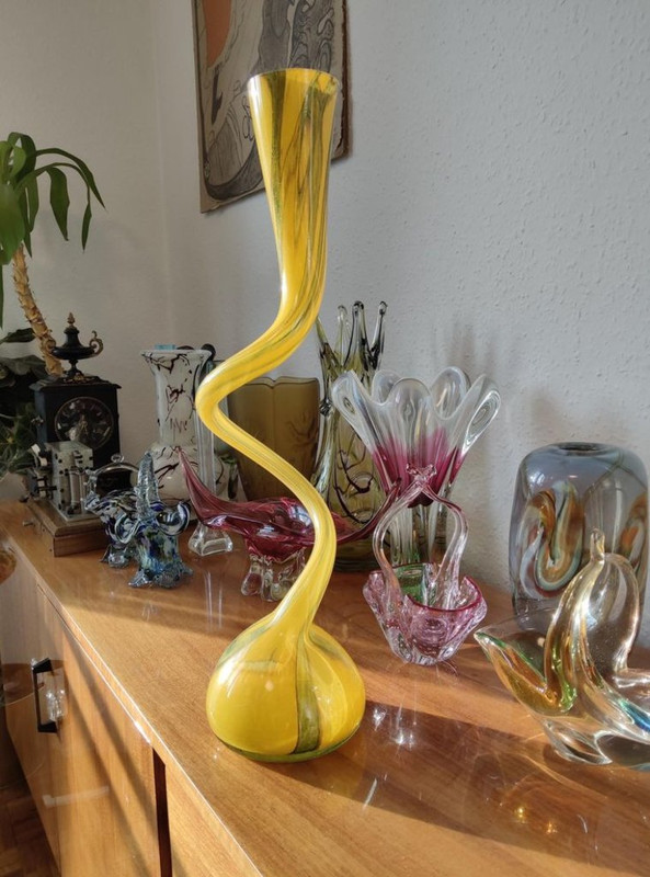 yellow-spiral-glass.jpg