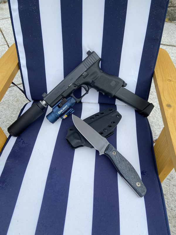 dek1-glock-poseidon.jpg