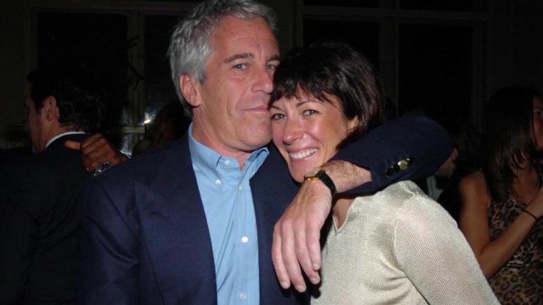 Ghislaine Maxwell cree que Jeffrey Epstein fue asesinado, dice su hermano