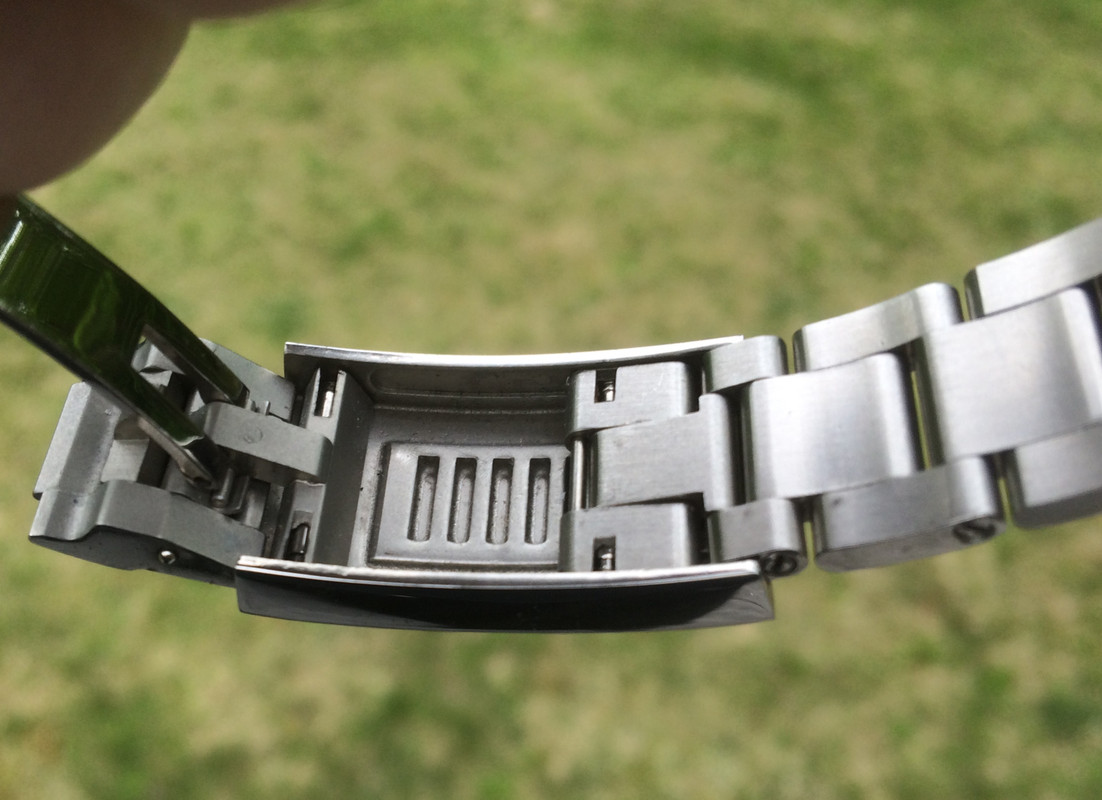 B1F4E645-3721-43B3-9BE2-670B0F5D8F8C