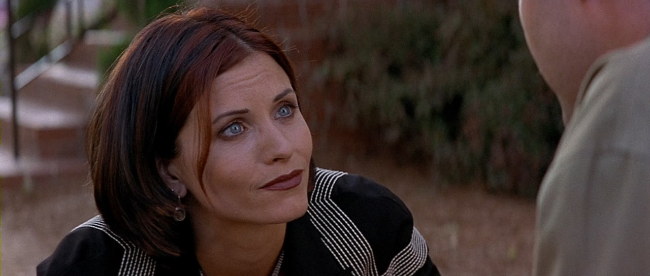 Scream 2 1997 (1080p x265 10bit Tigole).mkv_snapshot_01.15.30_[2