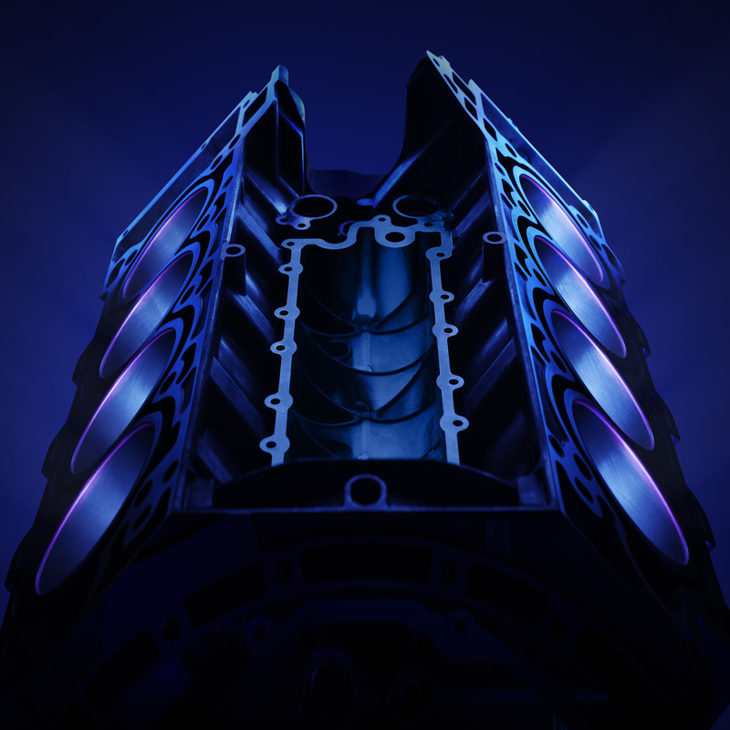 Jaguar_V8_Engine_Cylinder_Block_1x1_111022