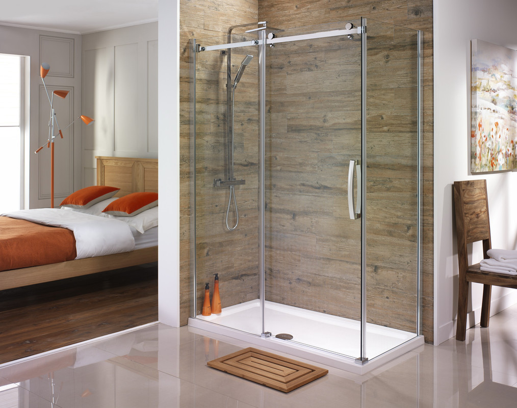 Glass shower screens