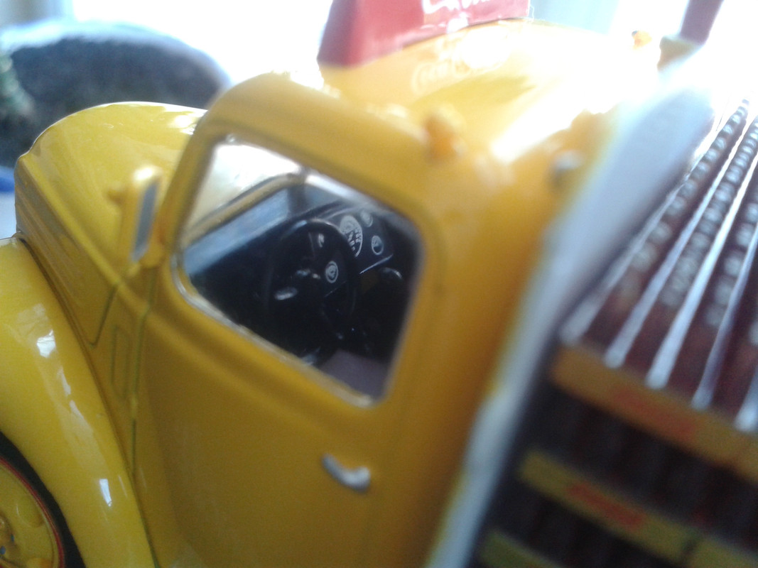 1962 Ebro EB-45 “Coca-Cola” (ixo - nº3 Vehículos de Reparto y Servicio) (12)