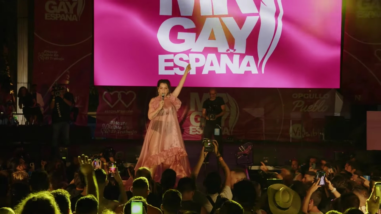 ruthlorenzoculazotranspa_oso3qwww