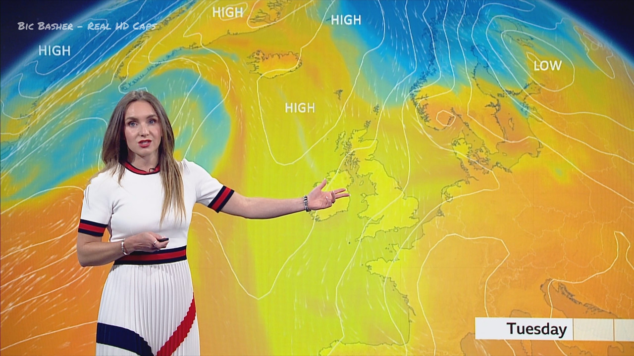 05.15 - 18.30.00 - North West Tonight; Weather. The new film from Rog...(1).ts_snapshot_26.54.397