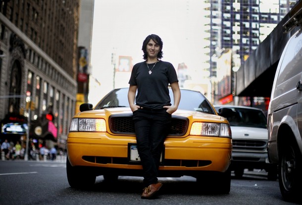 the-woman-taxi-driver-3151-1.jpg