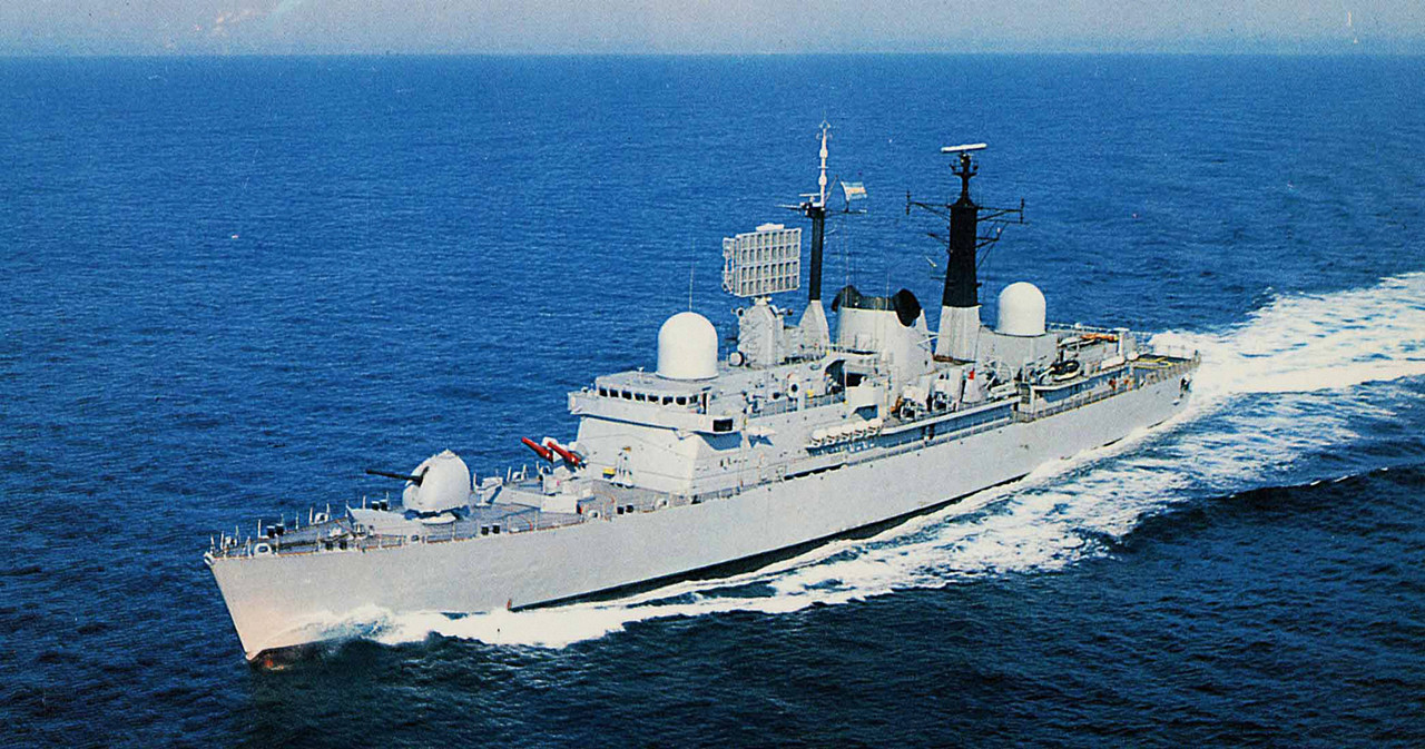 ARA Hércules (B-52)