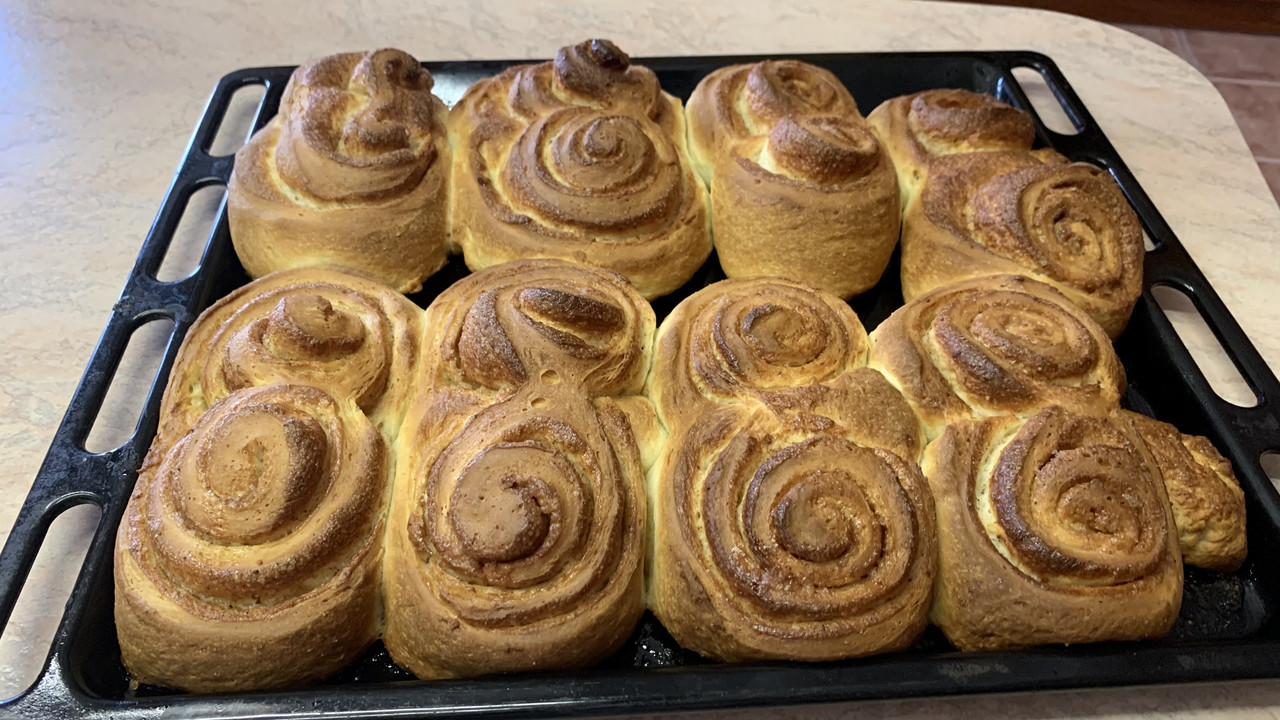 F5F3A06B-FEE0-4131-8AE8-3C6978A4C64F