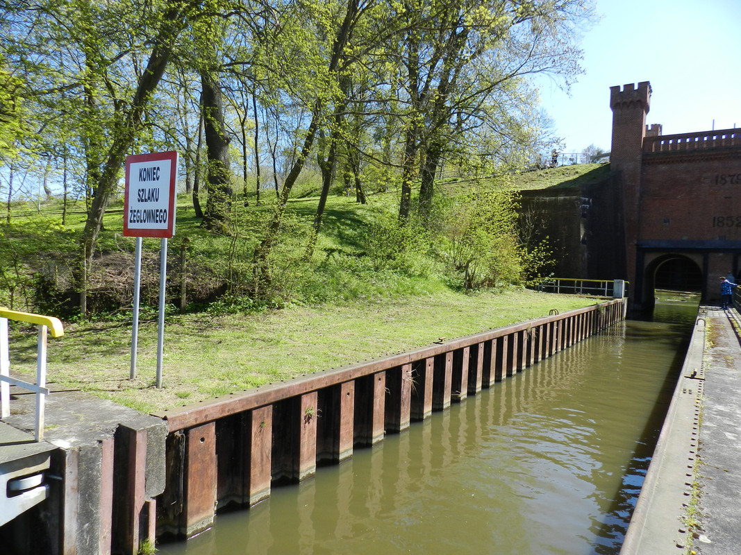 13.19 - DSCN0247 (Milady)