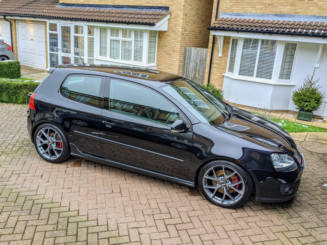 F8EEF87C-4083-4458-8A42-73D3292358CD