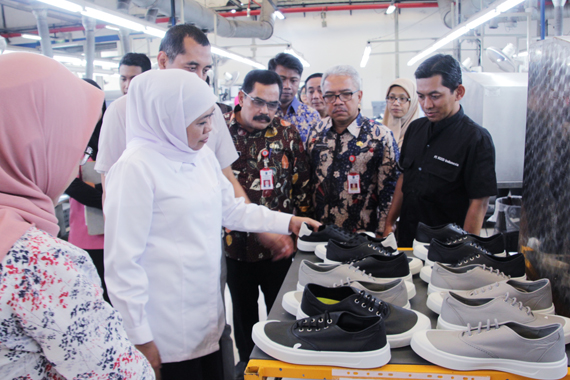 Gubernur Khofifah Usulkan Insentif Ekonomi untuk Industri Padat Karya Berorientasi Ekspor di Jawa Timur