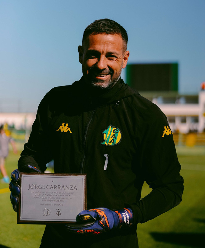 Jorge Carranza batió un récord de Hugo Gatti y es el arquero más longevo en atajar en el Fútbol Argentino.