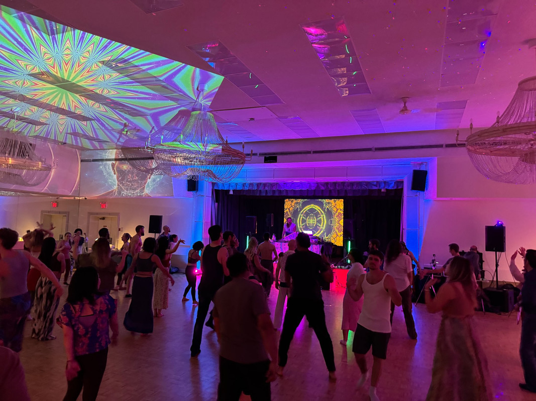 90522F3D-165B-47C7-8759-7B84D71C7FEF