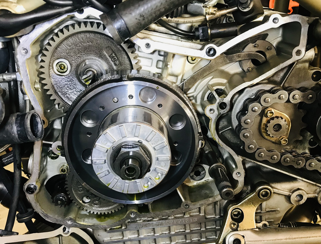 34AFFDAC-5F4E-4F09-8C94-52912298B13F