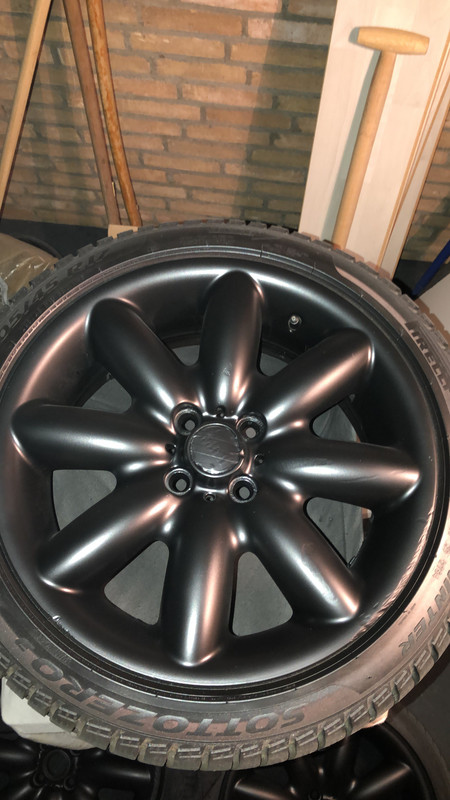 5CF6FFD9-5DE1-49DB-BF24-D9108D89BC4C