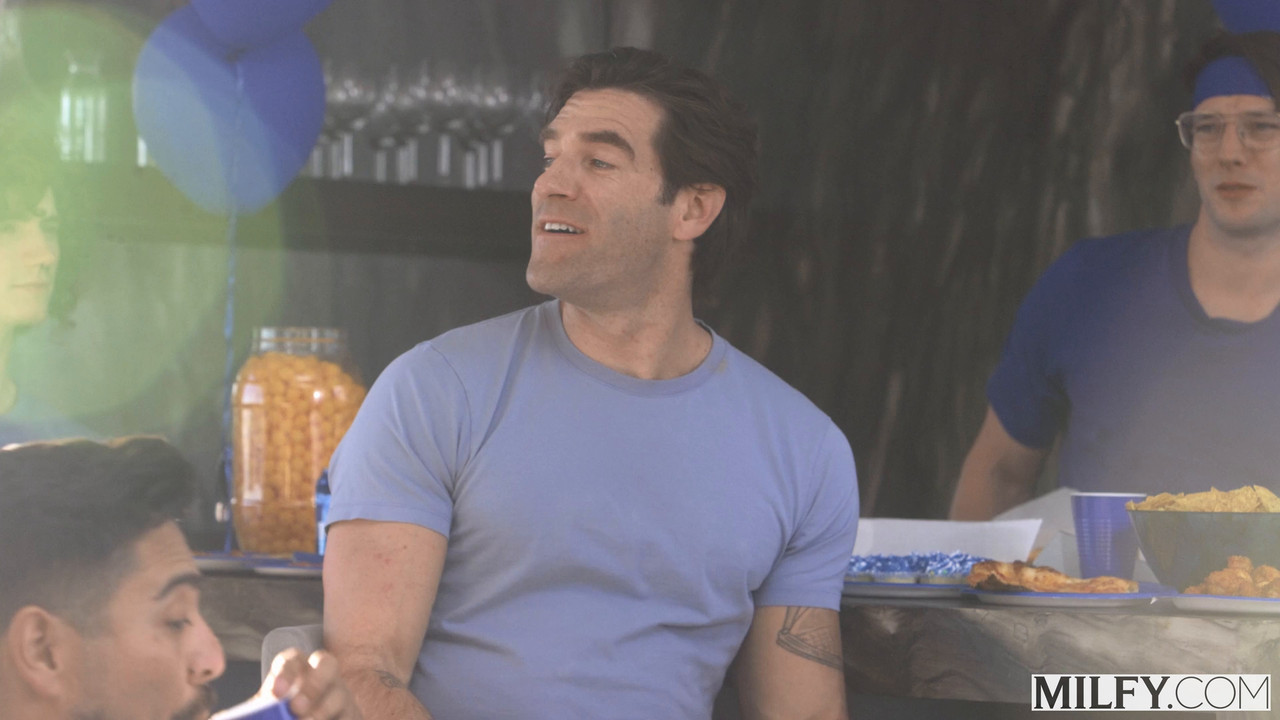 Kianna Dior - Cock Hungry Curvy Goddess Kianna Gets Blowbanged - MILFY.mp4.0000