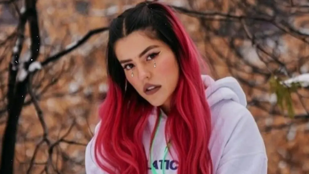 Así anuncia su soltería la guapa Lesslie Polinesia ¿Traición?