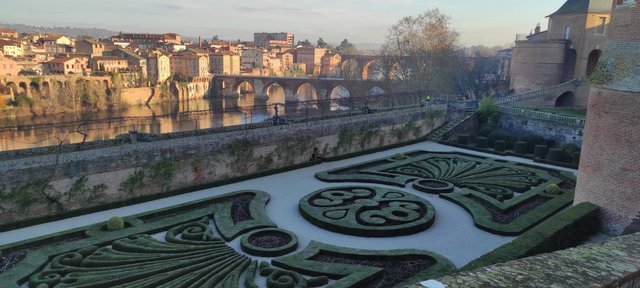 Visite Albi ( de brique et de broc )  Thumbnail-1704794165059