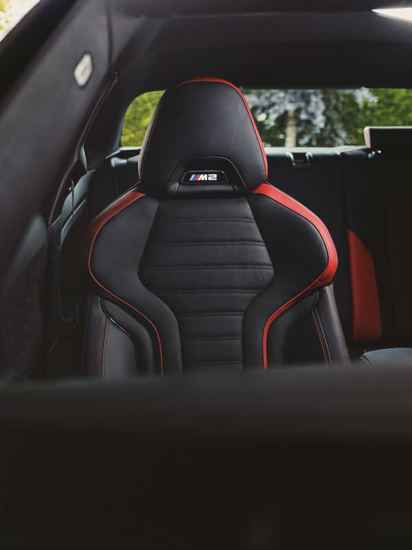 P90553311_highRes_the-new-bmw-m2-06-20