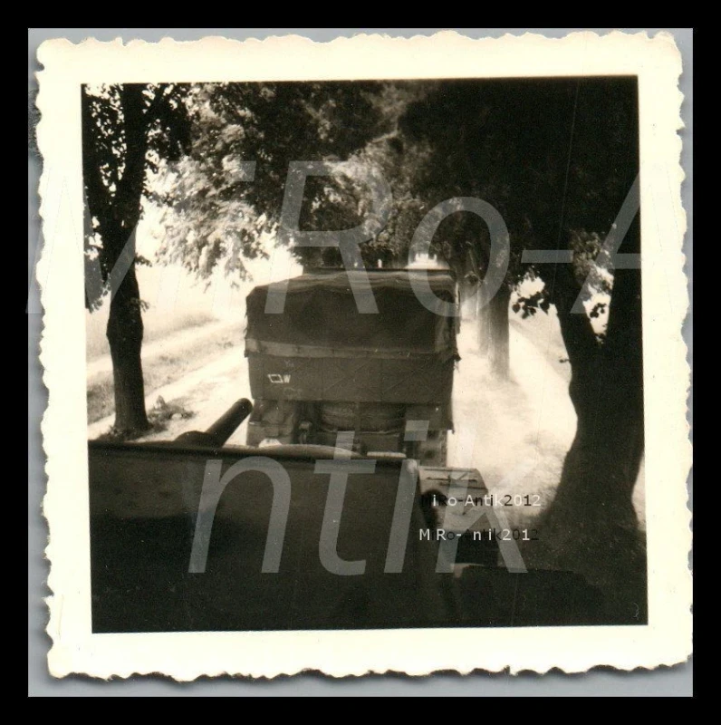 Foto WK2 Nachl Pz Kmd 2 Pz Rgt 7 Deblin POL Panzer auf Tieflader L324L