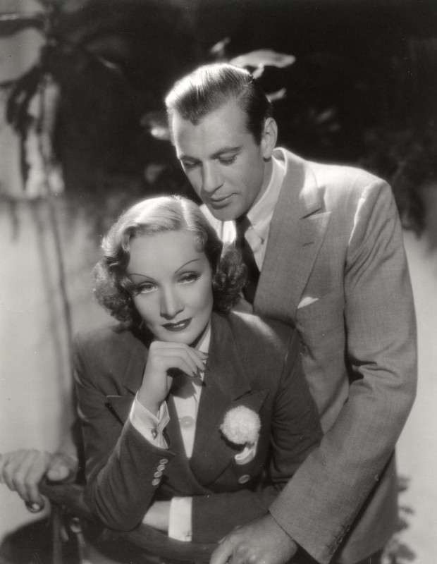 Marlene_Dietrich_b90