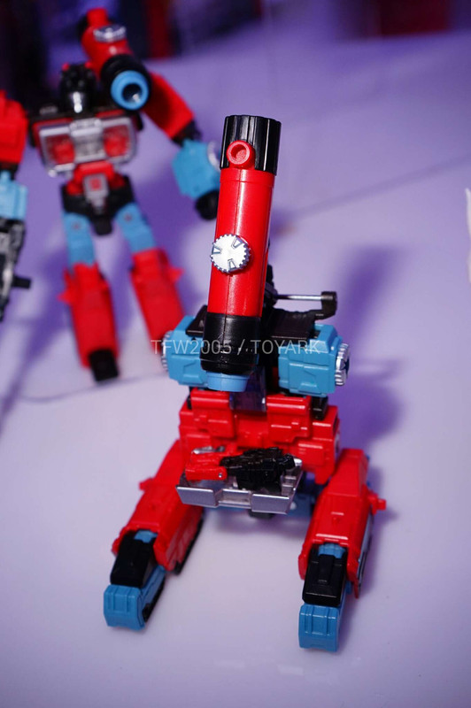 NYCC2016-Titans-Return-142