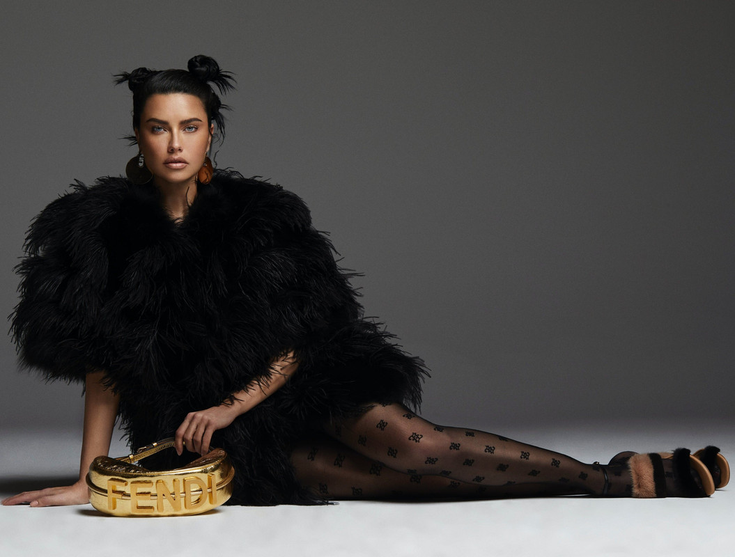 Adriana Lima - Sexy Mix