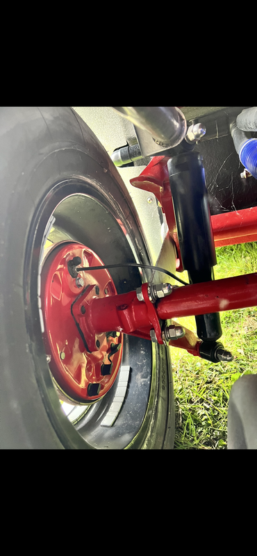 E64D7B61-6EDD-4E2E-8A1B-73D8F3CBBD10